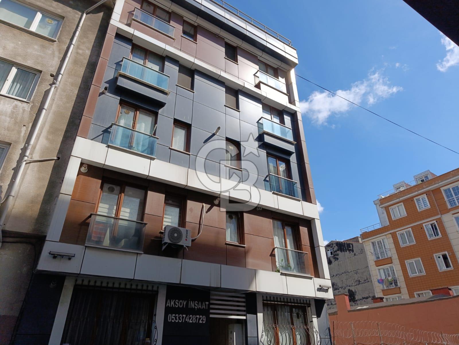 Şişli Bozkurtta Metroya Yakın Geniş Ferah Bakımlı Satılık Daire