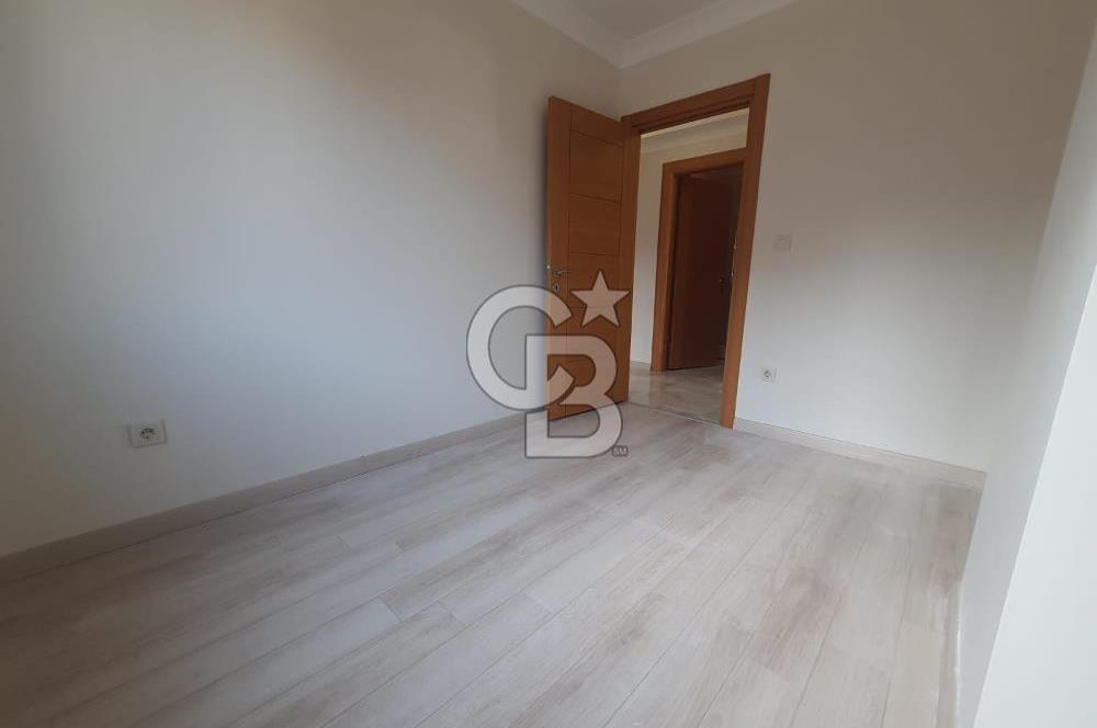 Maltepe Bağlarbaşı'nda Satılık Geniş 3+1 Daire