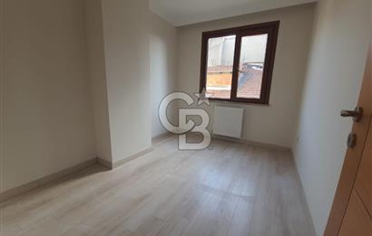 Maltepe Bağlarbaşı'nda Satılık Geniş 3+1 Daire