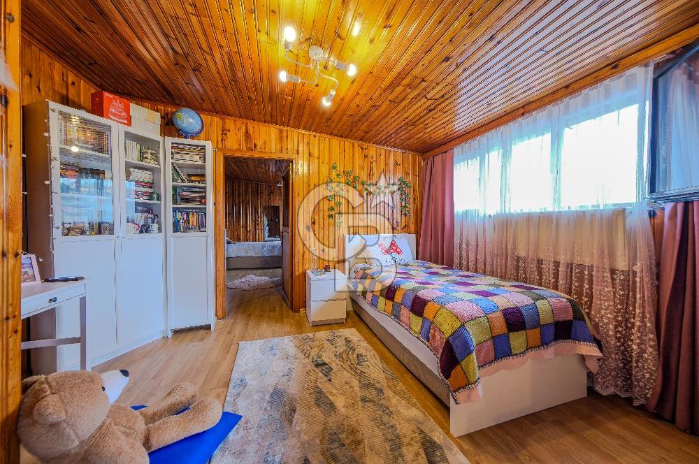 Sarıyer Merkez Teraslı ve Boğaz Manzaralı Satılık Komple Bina