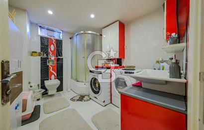 Sarıyer Merkez Teraslı ve Boğaz Manzaralı Satılık Komple Bina