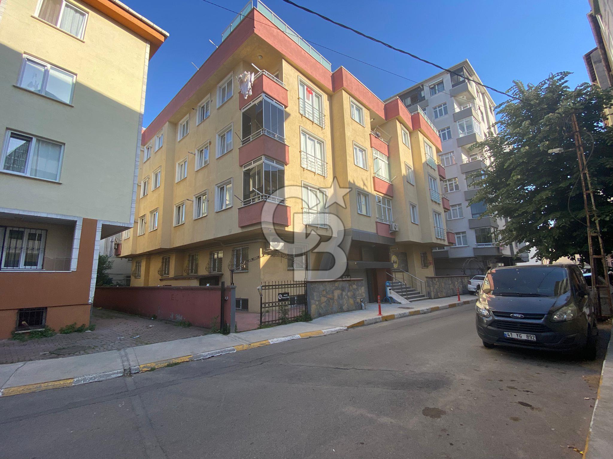 PENDİK FEVZİ ÇAKMAK'TA 90 M2 2+1 GENİŞ BAKIMLI SATILIK DAİRE