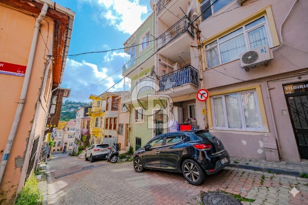 Sarıyer Merkez Teraslı ve Boğaz Manzaralı Satılık Komple Bina