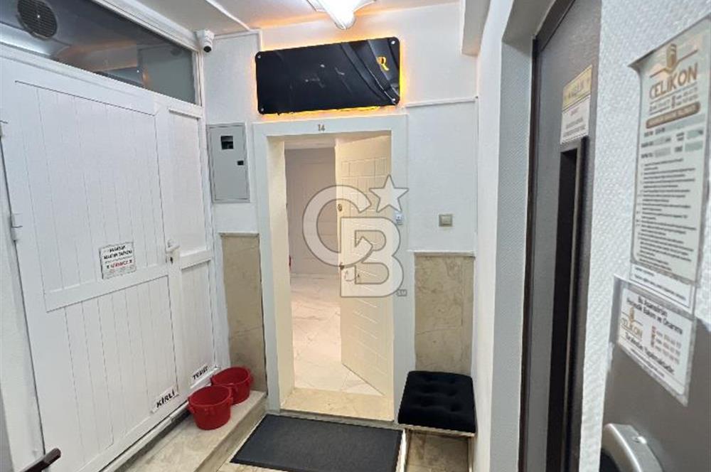TUNALI HİLMİ'DE OFİS KULLANIMINA UYGUN 210 M2 5+1 SATILIK DAİRE