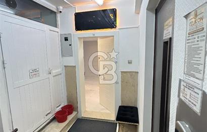 TUNALI HİLMİ'DE OFİS KULLANIMINA UYGUN 210 M2 5+1 SATILIK DAİRE