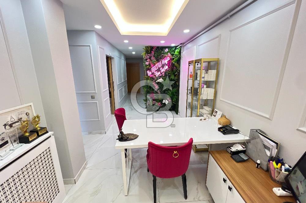 TUNALI HİLMİ'DE OFİS KULLANIMINA UYGUN 210 M2 5+1 SATILIK DAİRE