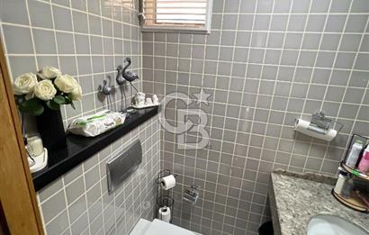 TUNALI HİLMİ'DE OFİS KULLANIMINA UYGUN 210 M2 5+1 SATILIK DAİRE