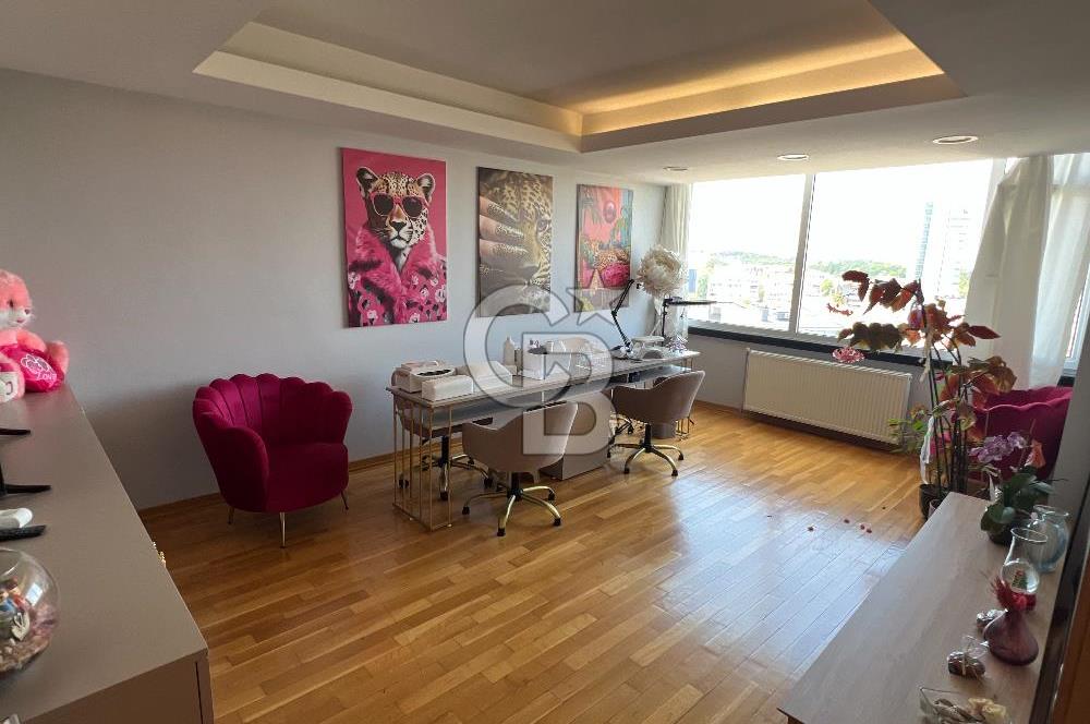 TUNALI HİLMİ'DE OFİS KULLANIMINA UYGUN 210 M2 5+1 SATILIK DAİRE