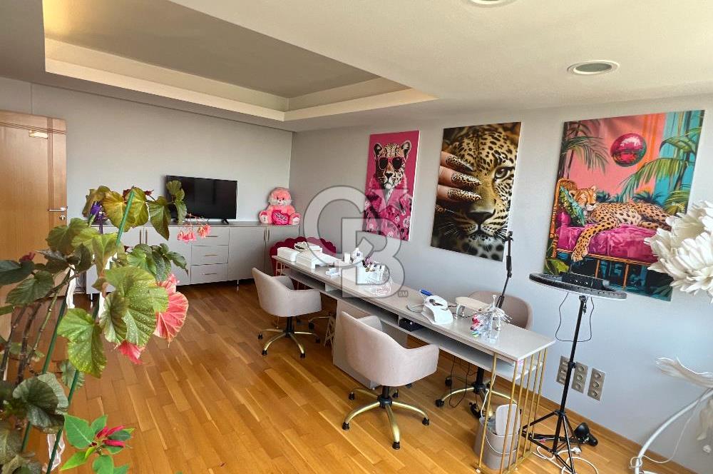 TUNALI HİLMİ'DE OFİS KULLANIMINA UYGUN 210 M2 5+1 SATILIK DAİRE