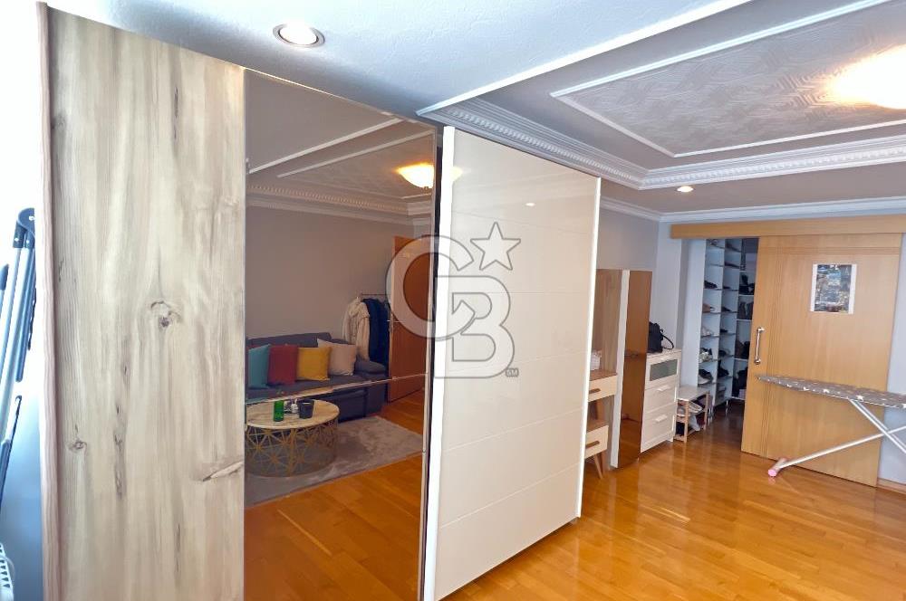 TUNALI HİLMİ'DE OFİS KULLANIMINA UYGUN 210 M2 5+1 SATILIK DAİRE
