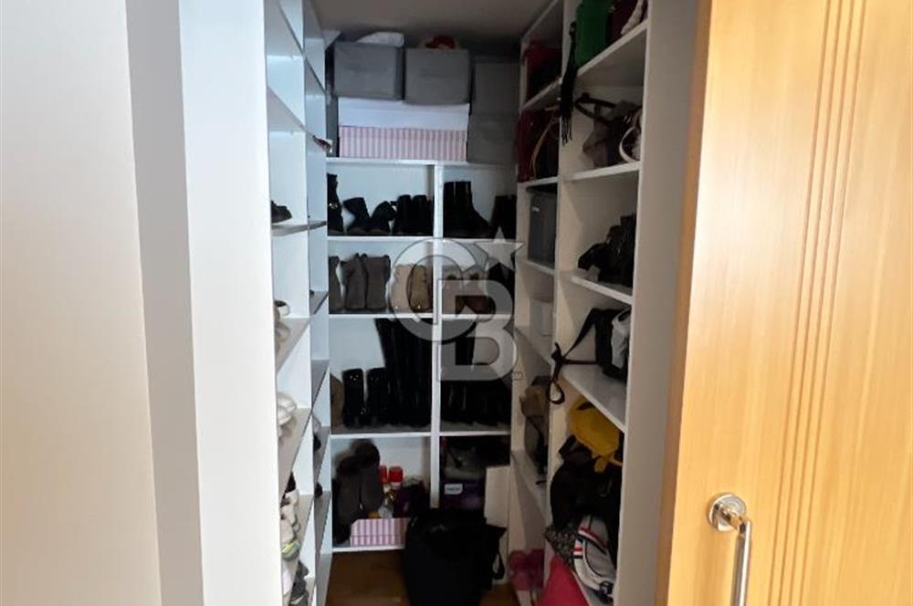 TUNALI HİLMİ'DE OFİS KULLANIMINA UYGUN 210 M2 5+1 SATILIK DAİRE