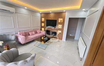 TUNALI HİLMİ'DE OFİS KULLANIMINA UYGUN 210 M2 5+1 SATILIK DAİRE