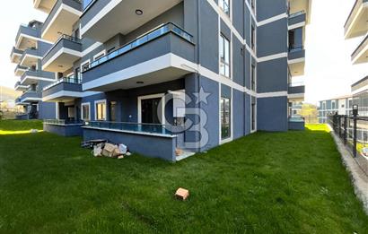 Gölcük Havuzlu Site İçi Geniş Bahçeli Satılık 3+1 Daire