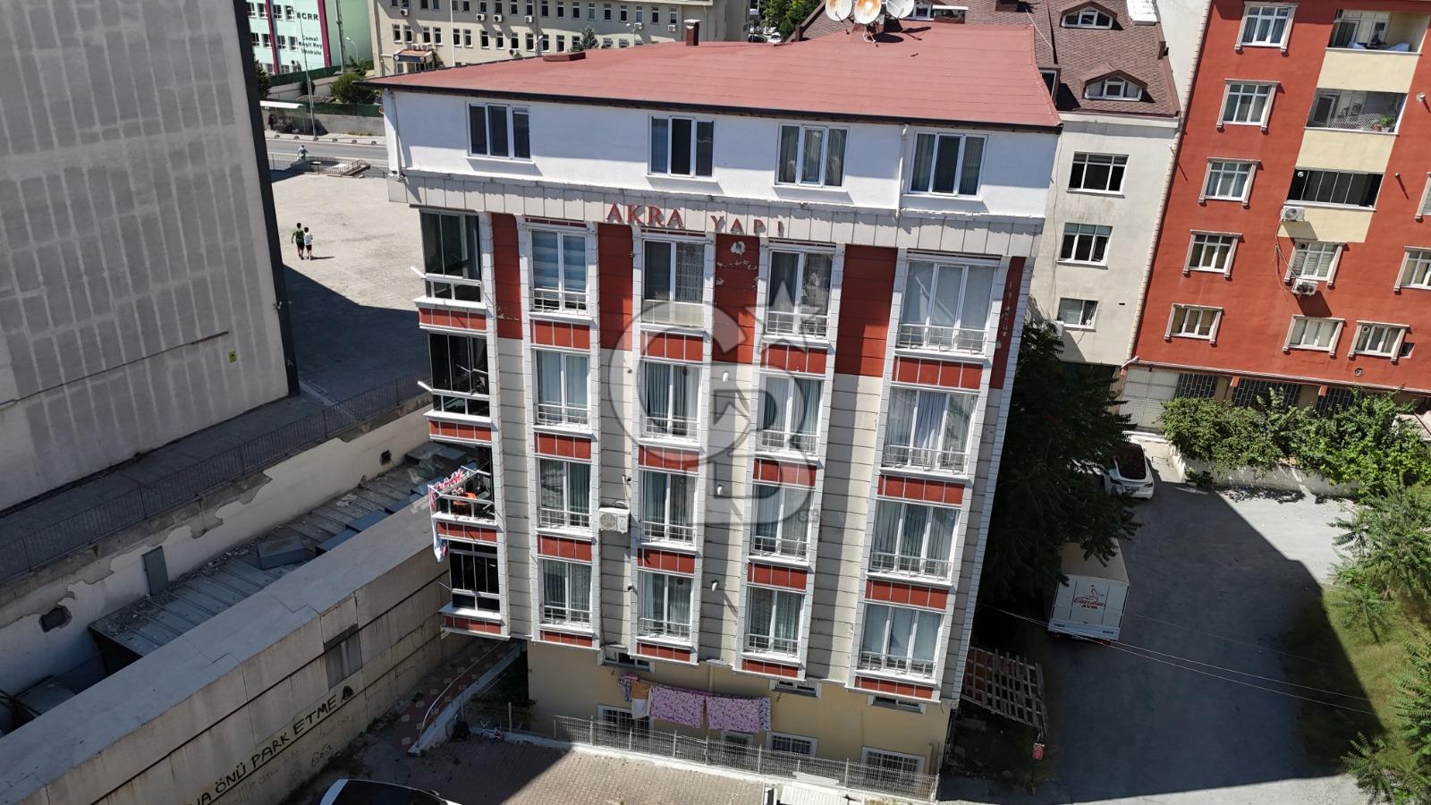 SATILIK AVLU AYM YANI 2+1 ARAKAT DAİRE.