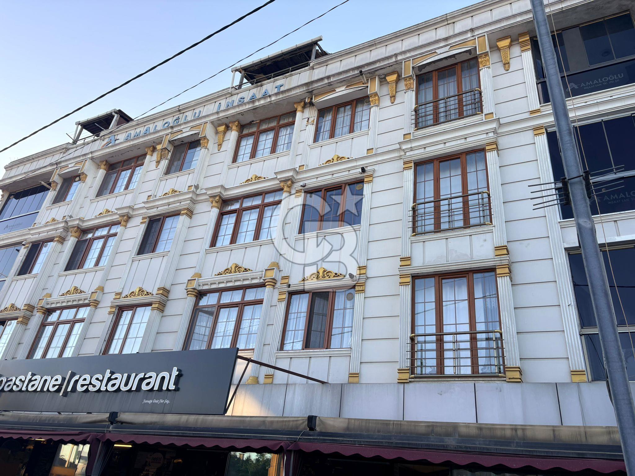 HARAÇÇININ EN İŞLEK CADDESİNDE FERAH 2+1 ARA KAT