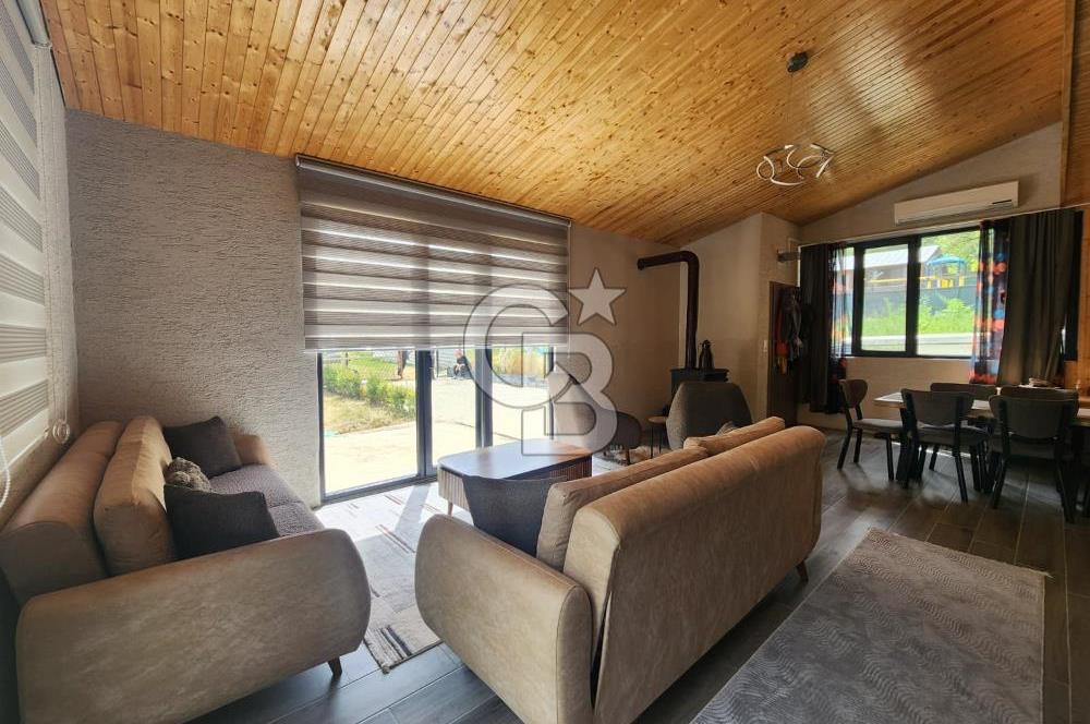 Gebze Cumaköy'de 302M2, Orman İçerisinde Havuzlu Müstakil Ev.