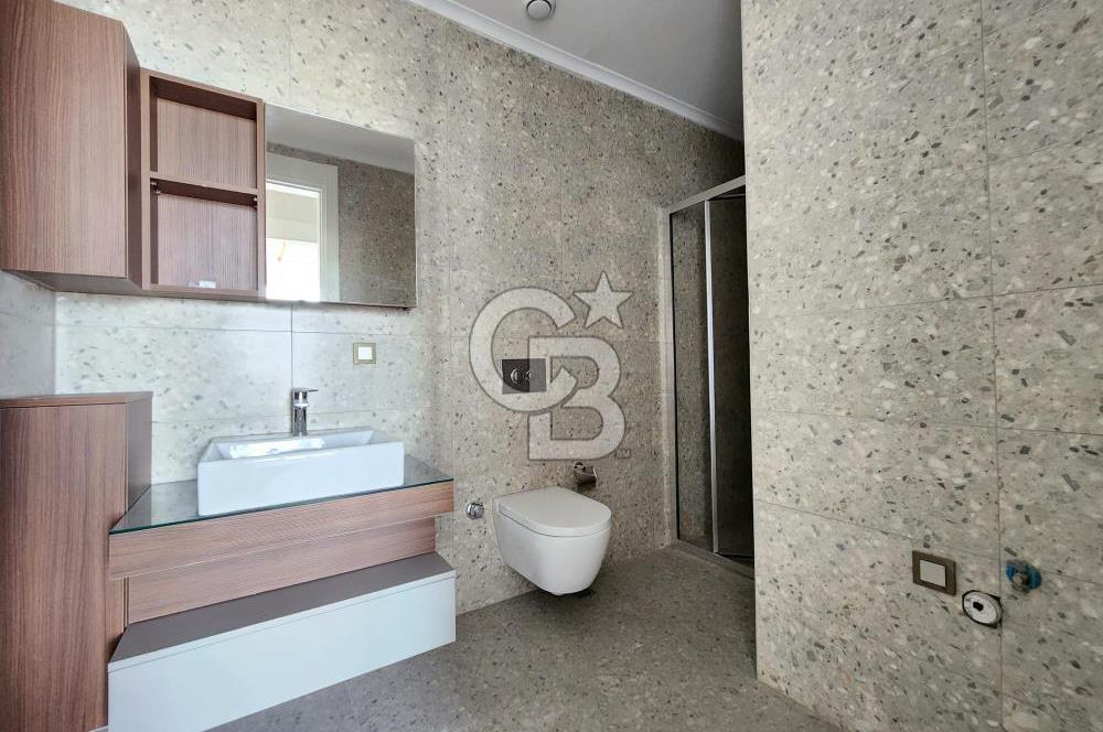 KARTEPE ZERAY ESİLDE 3+/1 150M2 SATILIK ÇATI DUBLEKSİ