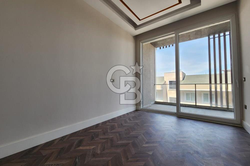 KARTEPE ZERAY ESİLDE 3+/1 150M2 SATILIK ÇATI DUBLEKSİ