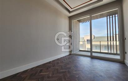 KARTEPE ZERAY ESİLDE 3+/1 150M2 SATILIK ÇATI DUBLEKSİ