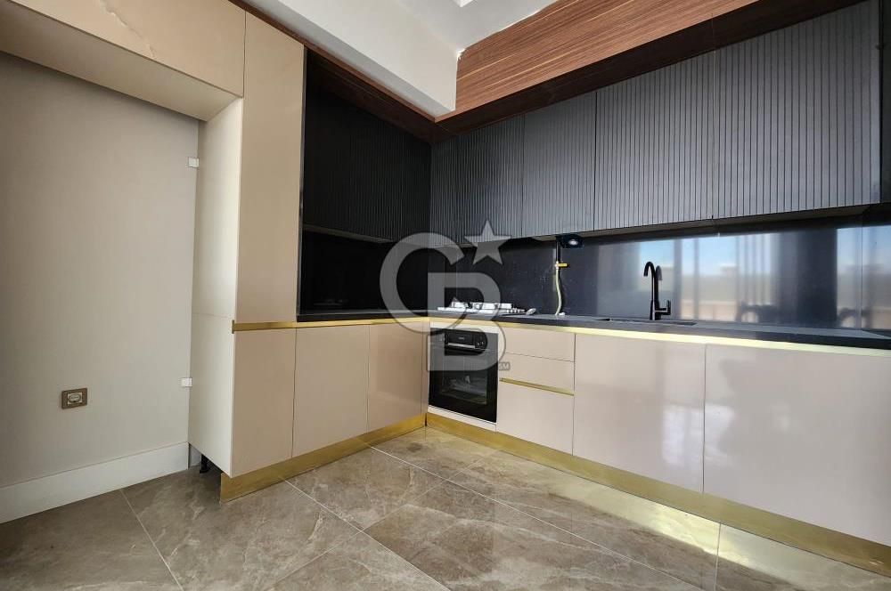 KARTEPE ZERAY ESİLDE 3+/1 150M2 SATILIK ÇATI DUBLEKSİ