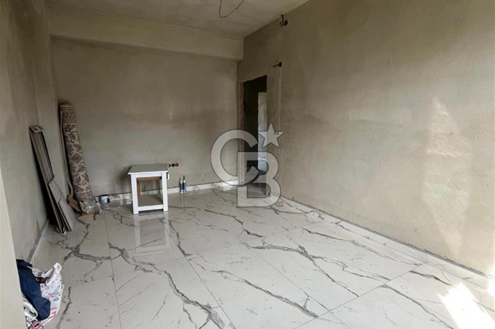 NENEHATUNDA BAHÇELİ VE OTOPARKLI SATILIK BİNA