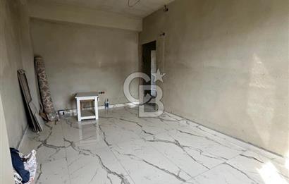 NENEHATUNDA BAHÇELİ VE OTOPARKLI SATILIK BİNA