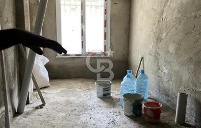 NENEHATUNDA BAHÇELİ VE OTOPARKLI SATILIK BİNA