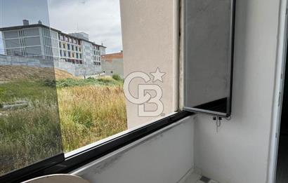 NENEHATUNDA BAHÇELİ VE OTOPARKLI SATILIK BİNA