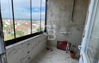 NENEHATUNDA BAHÇELİ VE OTOPARKLI SATILIK BİNA