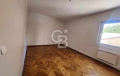 KOZYATAĞI EKE SİTESİ'NDE MERKEZİ KONUMDA  3,5+1  KİRALIK DAİRE