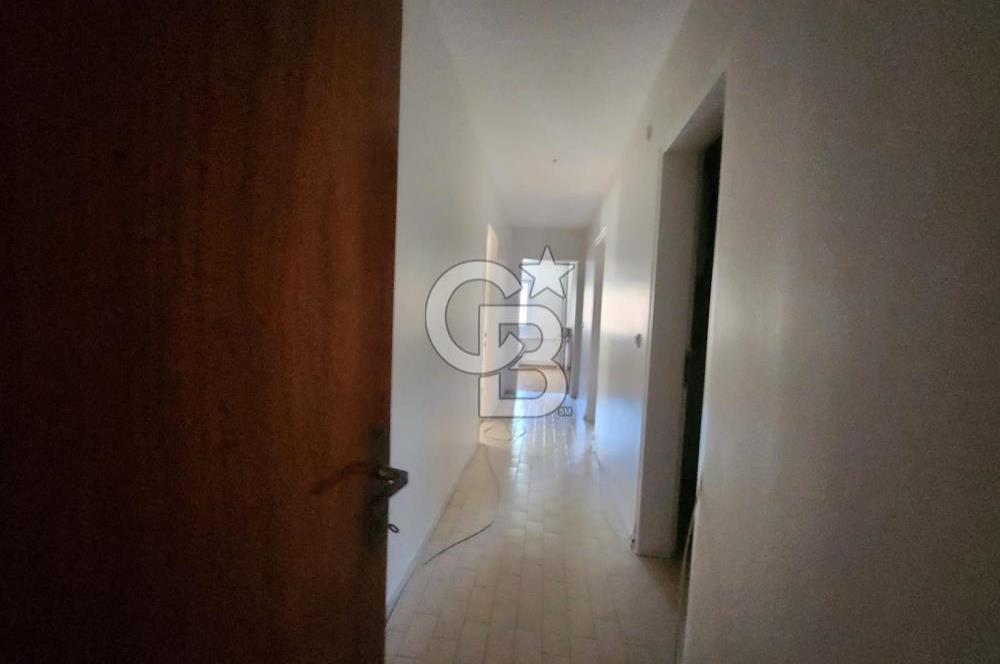 KOZYATAĞI EKE SİTESİ'NDE MERKEZİ KONUMDA  3,5+1  KİRALIK DAİRE