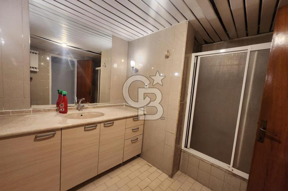 KOZYATAĞI EKE SİTESİ'NDE MERKEZİ KONUMDA  3,5+1  KİRALIK DAİRE
