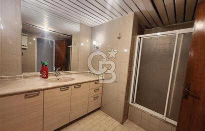 KOZYATAĞI EKE SİTESİ'NDE MERKEZİ KONUMDA  3,5+1  KİRALIK DAİRE