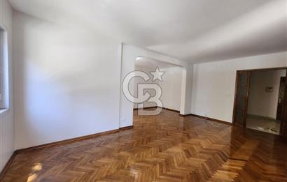 KOZYATAĞI EKE SİTESİ'NDE MERKEZİ KONUMDA  3,5+1  KİRALIK DAİRE