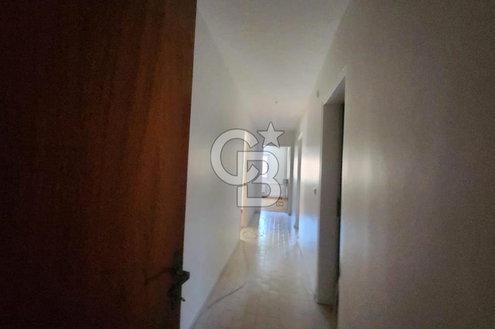 KOZYATAĞI EKE SİTESİ'NDE MERKEZİ KONUMDA  3,5+1  KİRALIK DAİRE
