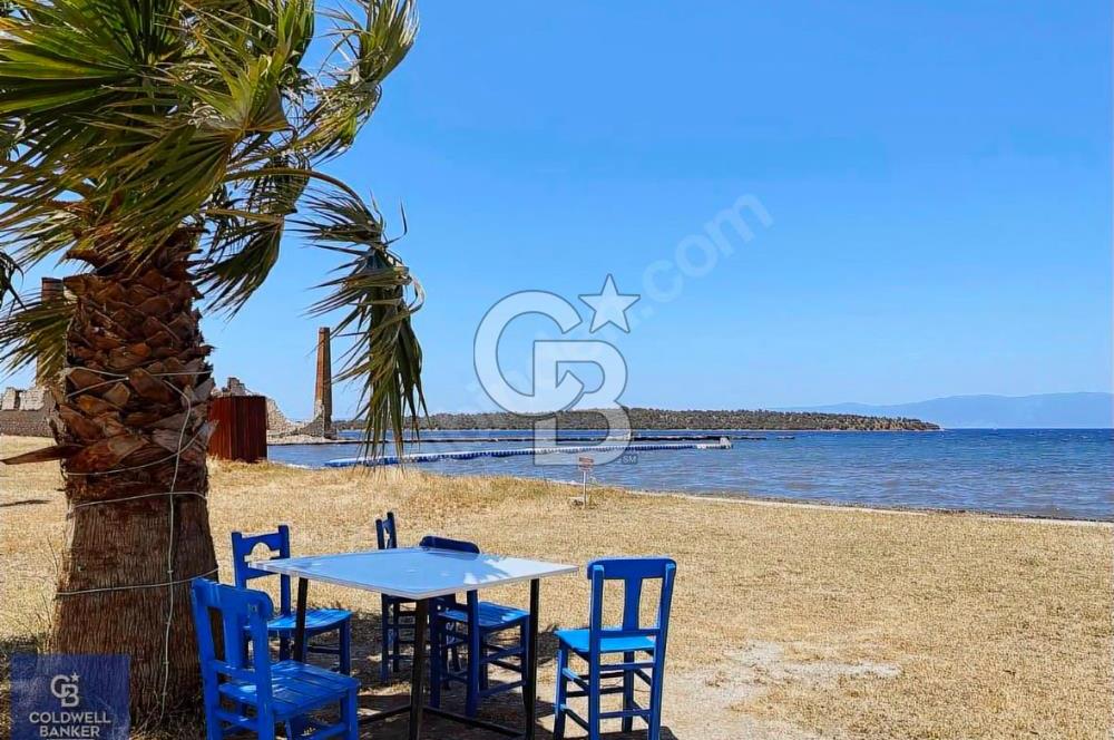 Ayvalık Keremköy Sahilde Satılık Yazlık Villa