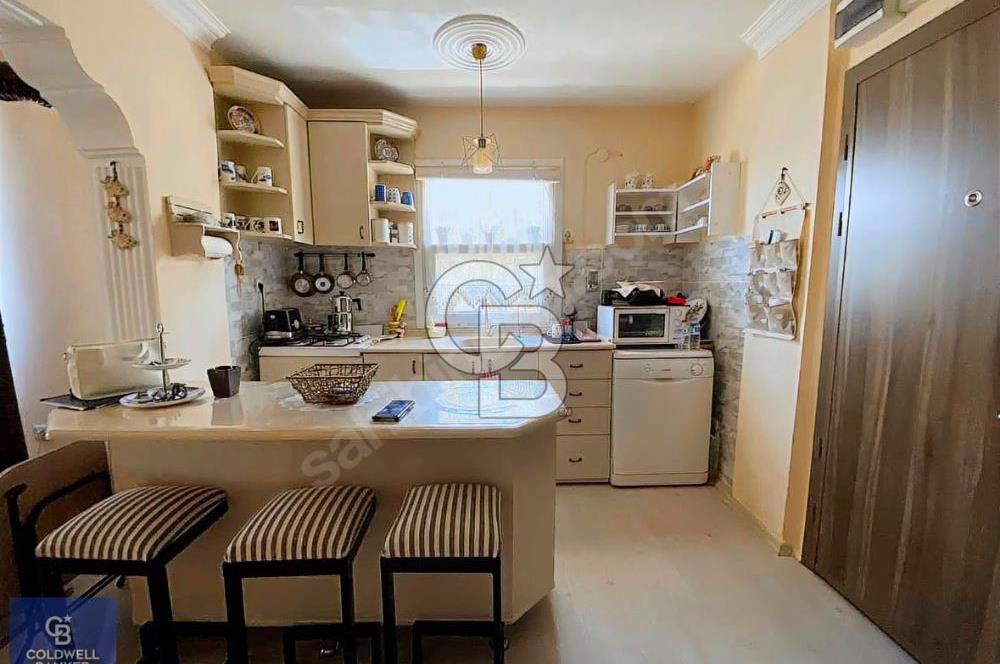 Ayvalık Keremköy Sahilde Satılık Yazlık Villa