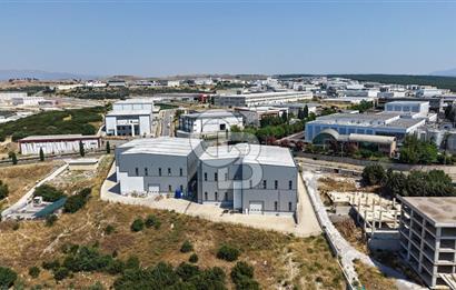 İzmir İTOB OSB'de yüksek tavanlı Prestijli Üretim Tesisi