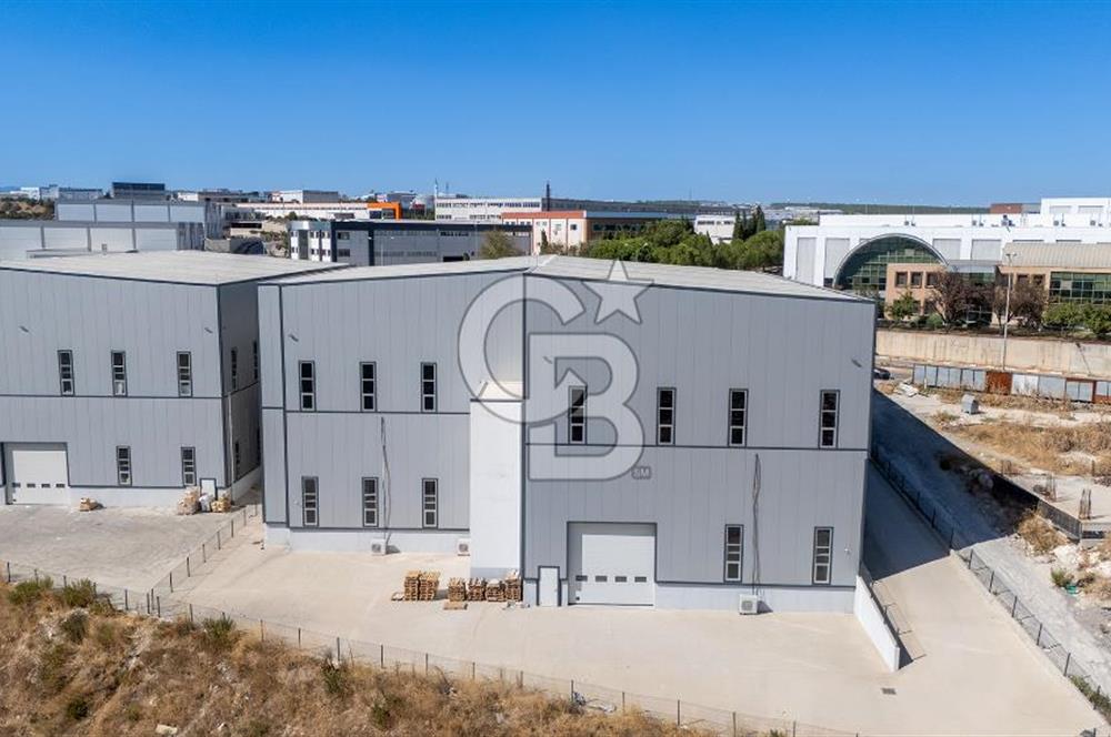 İzmir İTOB OSB'de yüksek tavanlı Prestijli Üretim Tesisi
