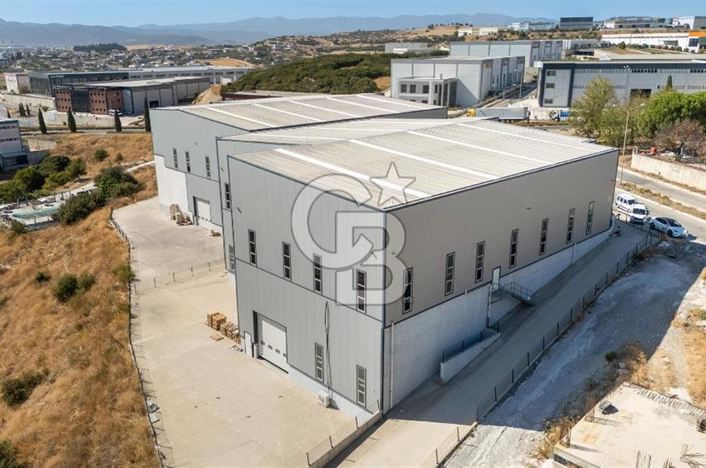 İzmir İTOB OSB'de yüksek tavanlı Prestijli Üretim Tesisi