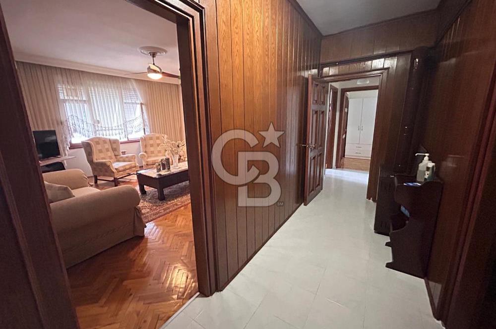 ÜSKÜDAR DA CADDE ÜZERİNDE SATILIK 3+1 DAİRE