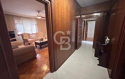 ÜSKÜDAR DA CADDE ÜZERİNDE SATILIK 3+1 DAİRE