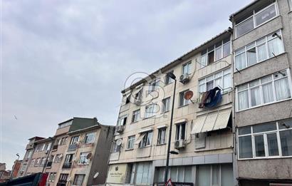 ÜSKÜDAR DA CADDE ÜZERİNDE SATILIK 3+1 DAİRE