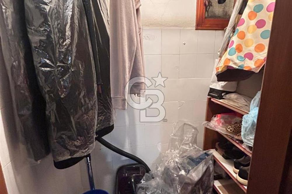 ÜSKÜDAR DA CADDE ÜZERİNDE SATILIK 3+1 DAİRE