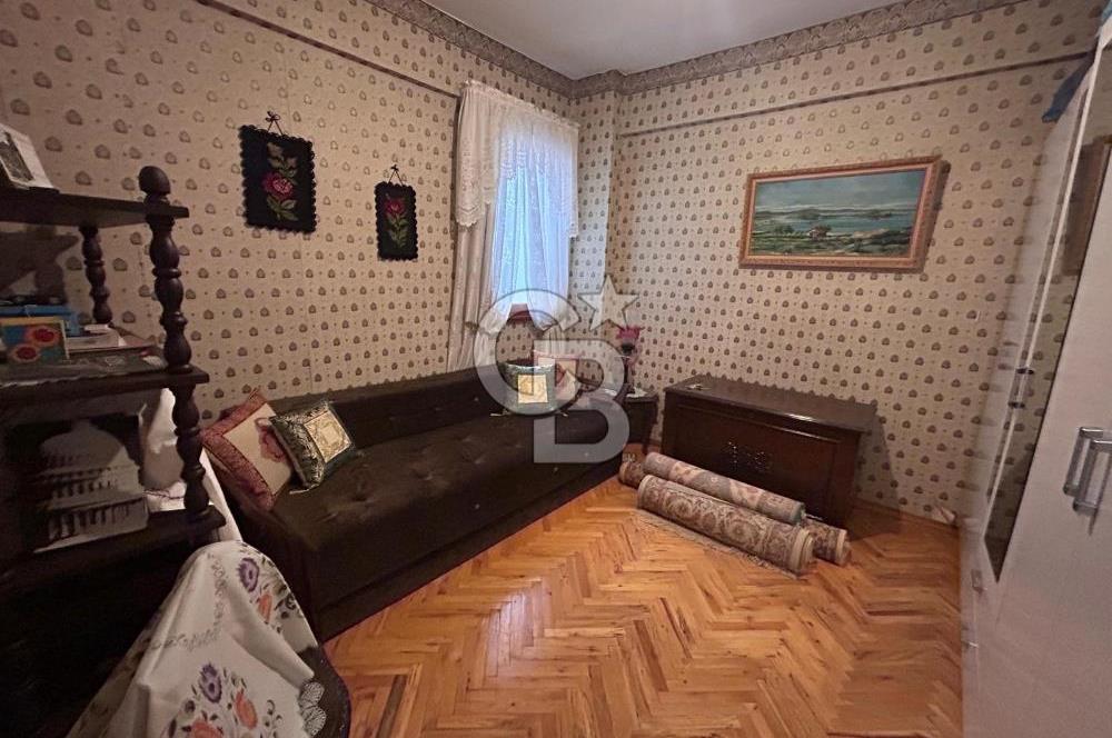 ÜSKÜDAR DA CADDE ÜZERİNDE SATILIK 3+1 DAİRE