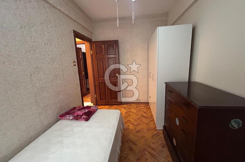 ÜSKÜDAR DA CADDE ÜZERİNDE SATILIK 3+1 DAİRE