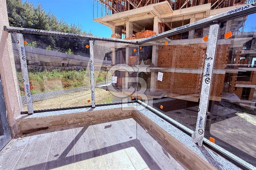ÇANAKKALE'DE BOĞAZ MANZARALI ARAKAT,SIFIR SATILIK 2+1 DAİRE