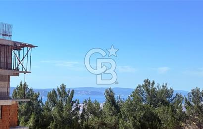 ÇANAKKALE'DE BOĞAZ MANZARALI ARAKAT,SIFIR SATILIK 2+1 DAİRE