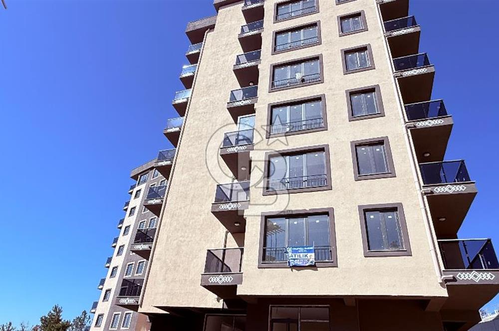 ÇANAKKALE'DE BOĞAZ MANZARALI ARAKAT,SIFIR SATILIK 2+1 DAİRE