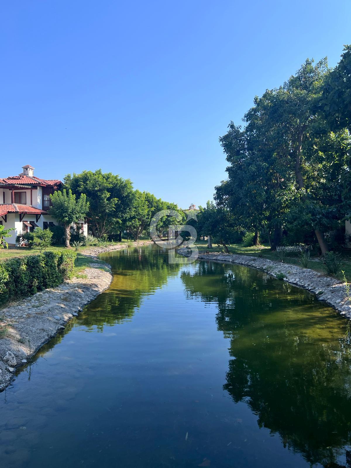 MANAVGAT BİZİMKÖY TATİL SİTESİ HAVUZLU SATILIK DUBLEKS VİLLA